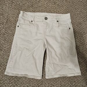 Size 4 Kut from the Kloth Long White Shorts